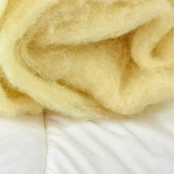 Couette Hiver Laine Vierge 600g -Lematelas Soldes Boutique couette hana fond blanc 4 2