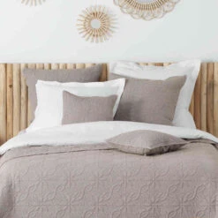 Couvre-lit Microfibre Lavée Matelassé Florette 240x220 Cm -Lematelas Soldes Boutique couvre lit florette taupe zoom