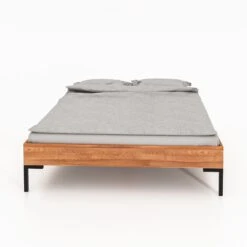 Lit En Chêne Massif Clair Avec Pieds En Métal - LT36001 -Lematelas Soldes Boutique lit abies face fond blanc 1 2