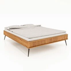 Lit En Chêne Massif Clair Avec Pieds Inclinés En Métal - LT36002