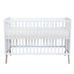 Lit Bébé En Bois Massif Blanc Avec Sommier Réglable En Hauteur 60x120 -Lematelas Soldes Boutique lit theresa face fond blanc