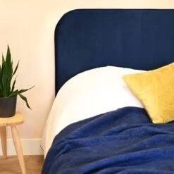 Tête De Lit MARSELLA En Velours - Terre De Nuit -Lematelas Soldes Boutique tete de lit marsella ambiance