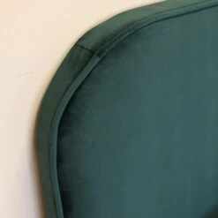 Tête De Lit MARSELLA En Velours - Terre De Nuit -Lematelas Soldes Boutique tete de lit marsella vert zoom matiere