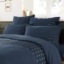 Taie D'oreiller Brodée Plis Religieuses Marine -Lematelas Soldes Boutique zoom to agathe marine