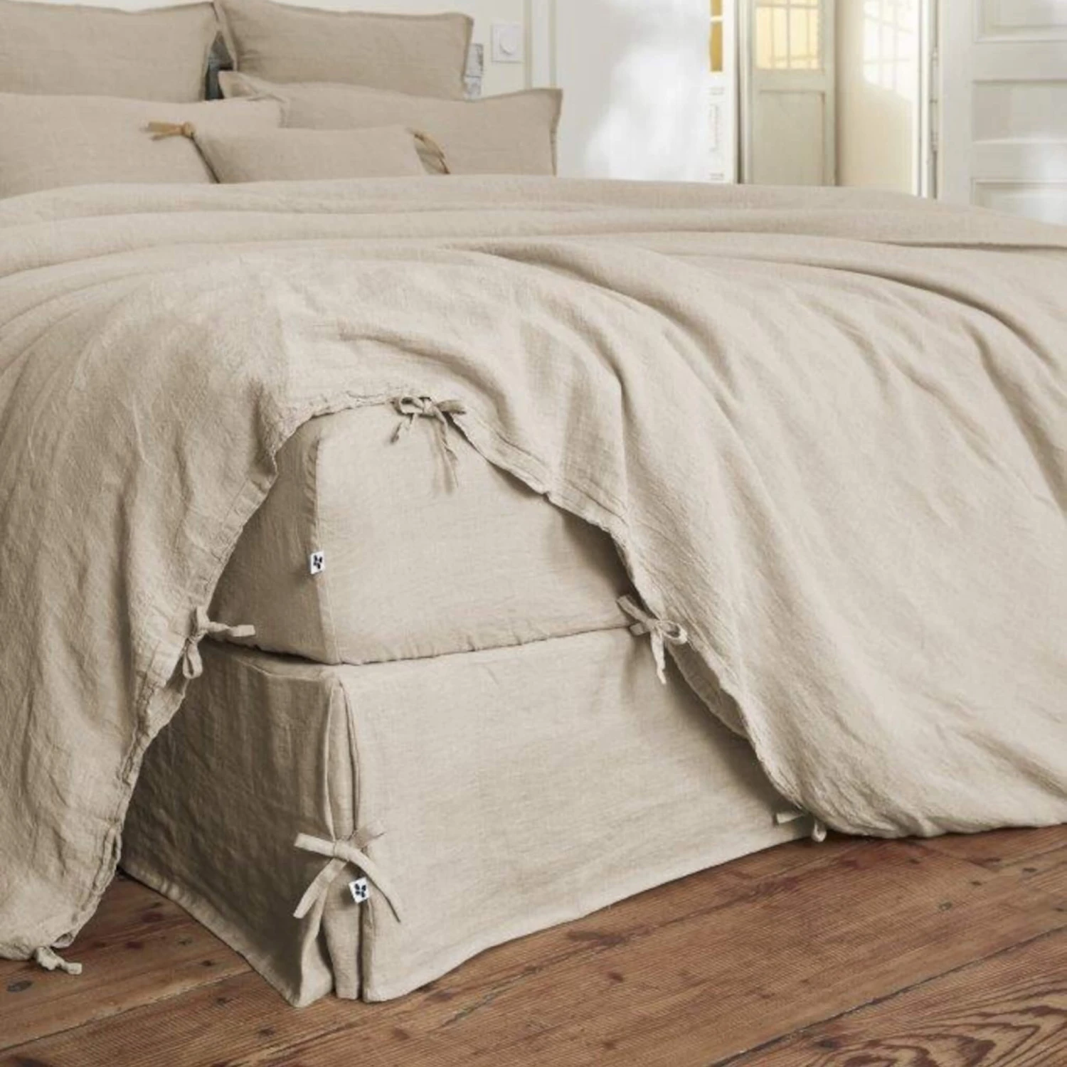 Lematelas Soldes Boutique -Lematelas Soldes Boutique cache sommier beige ambiance 2 1